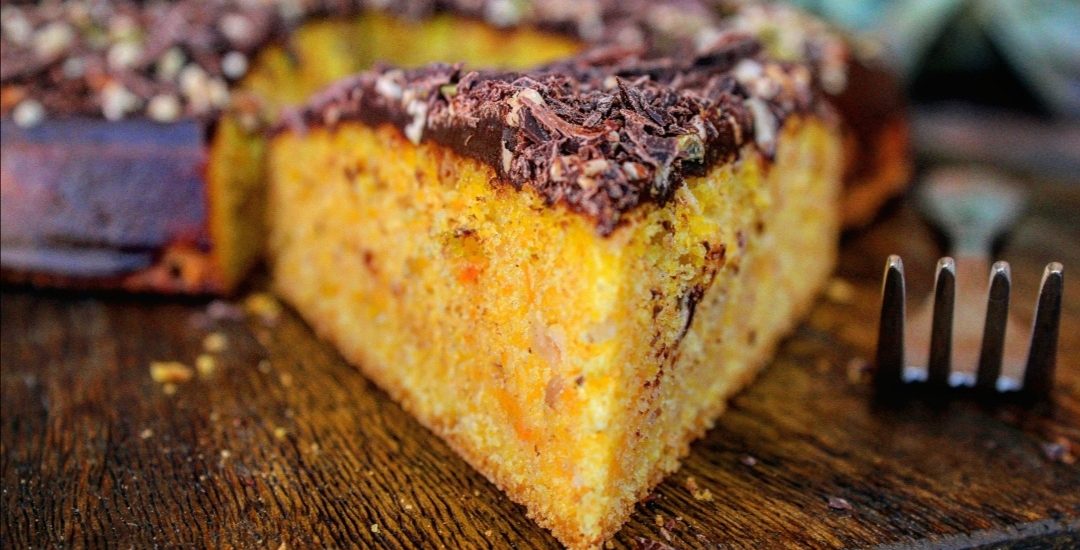 Torta di zucca carote e cioccolato